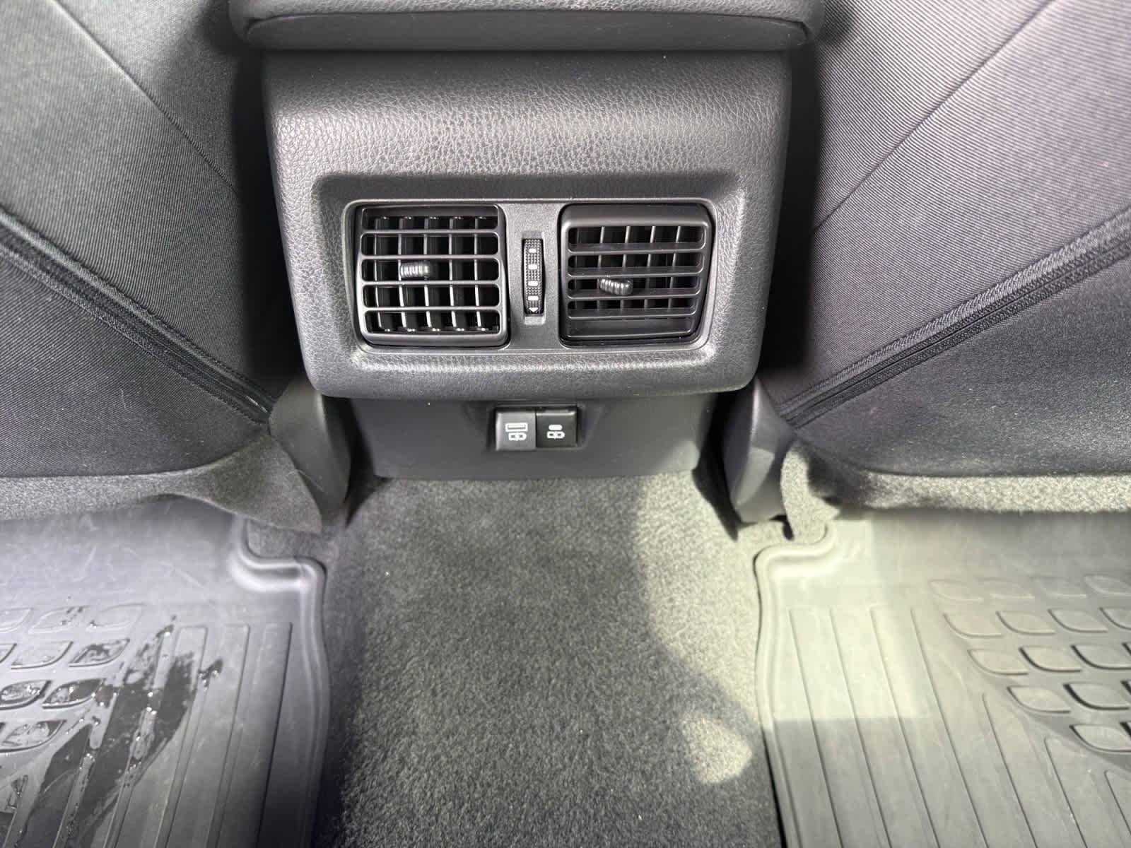 Used 2025 Toyota Camry LE FWD image 26