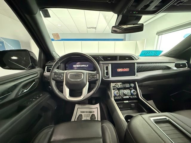 Used 2023 GMC Yukon XL Denali image 14