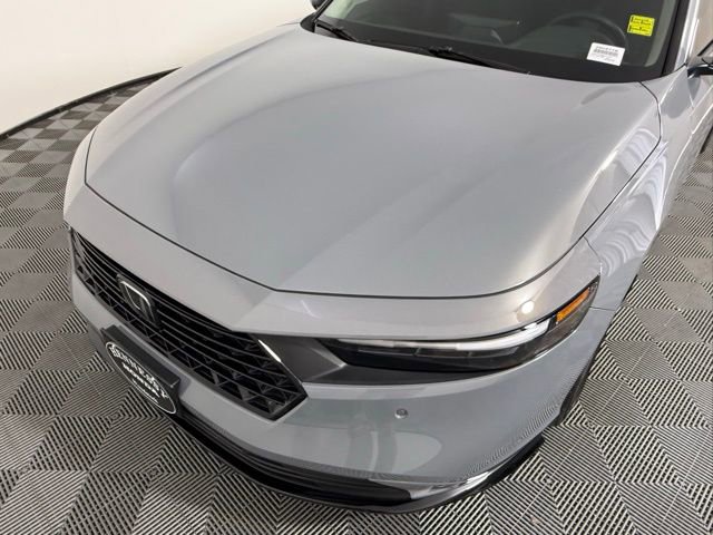 Used 2025 Honda Accord EX-L image 9
