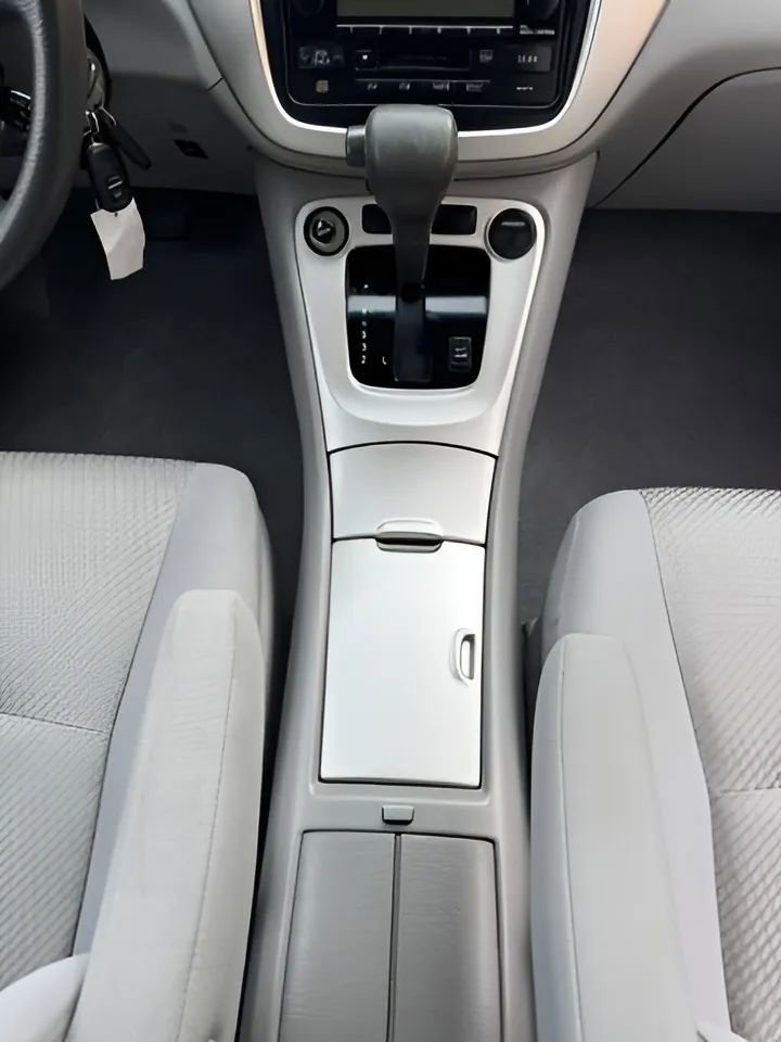 Used 2006 Toyota Highlander Sport FWD image 28