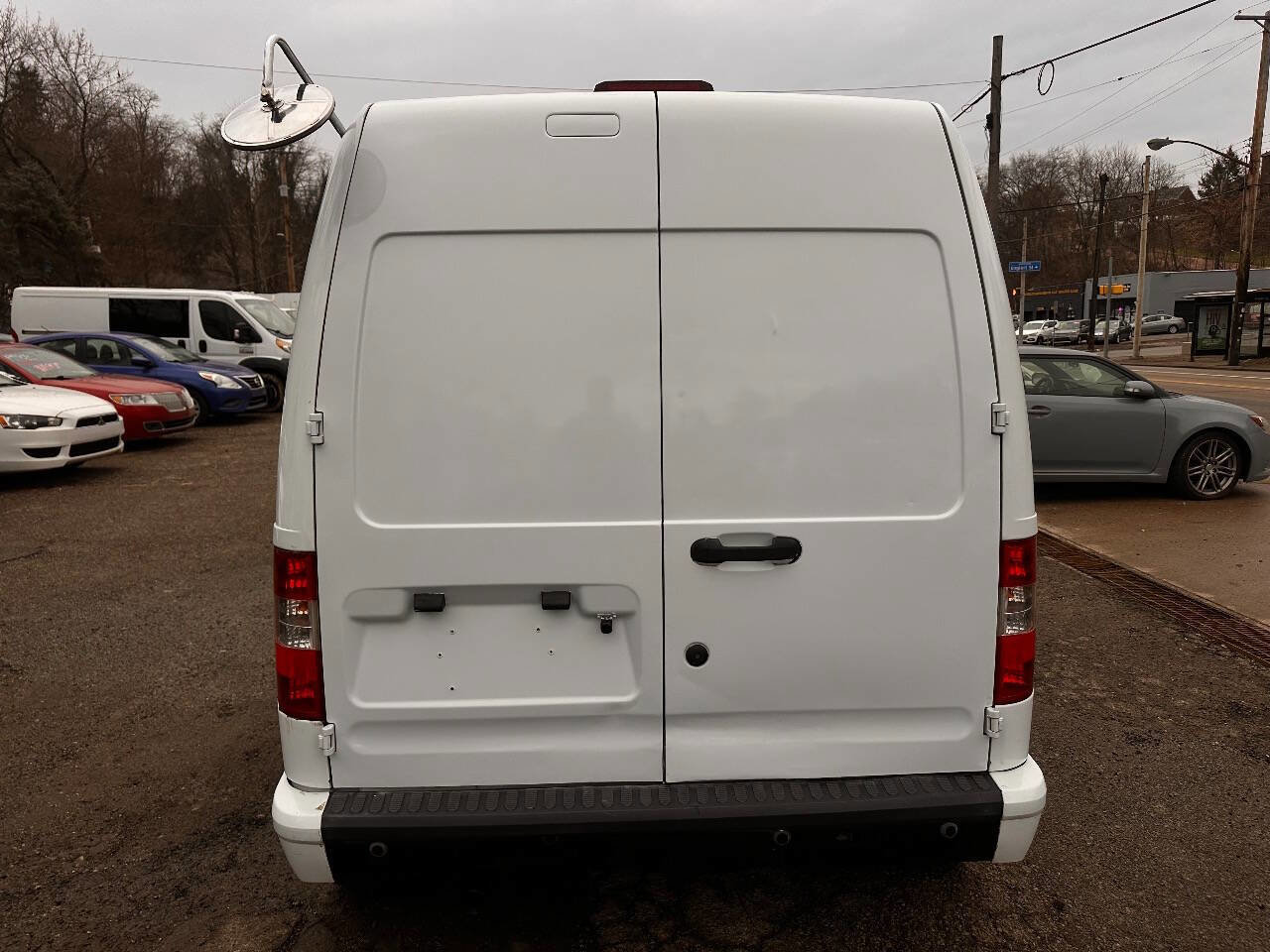 Used 2012 Ford Transit Connect XLT image 4