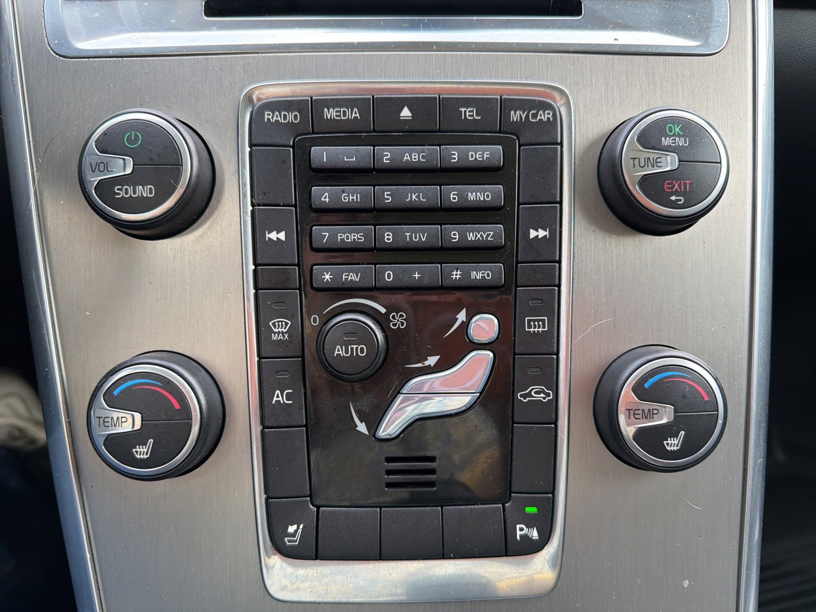 Used 2012 Volvo XC60 T6 image 37