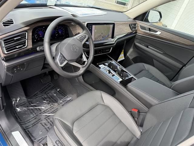 New 2025 Volkswagen Atlas SEL image 2