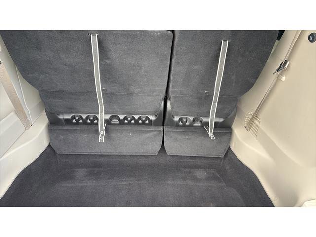 Used 2024 Chrysler Pacifica Touring-L image 32