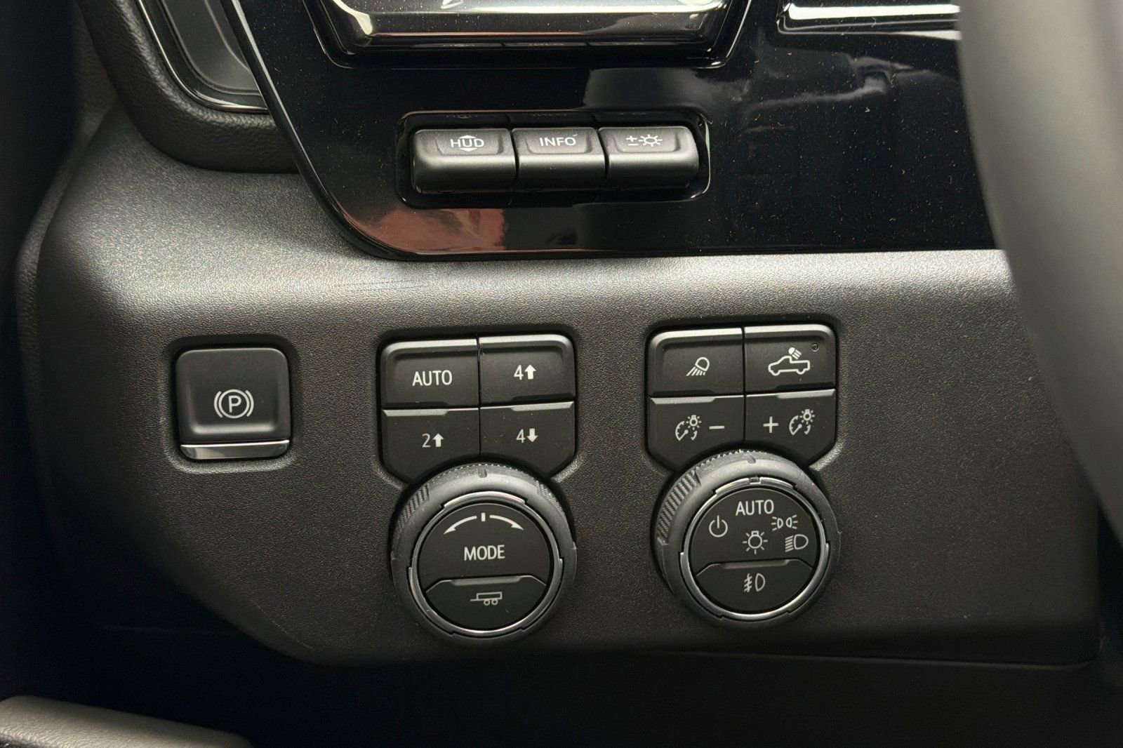 Used 2026 Chevrolet Silverado 1500 ZR2 image 29