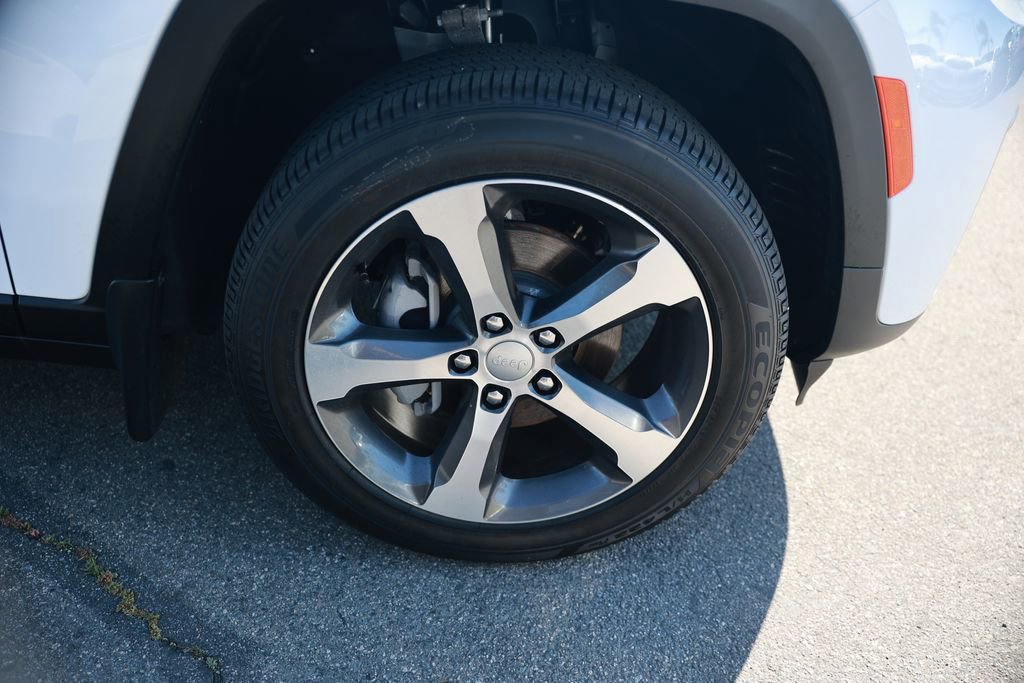 New 2026 Jeep Grand Cherokee Limited w/ MOPAR Finishing Package image 8