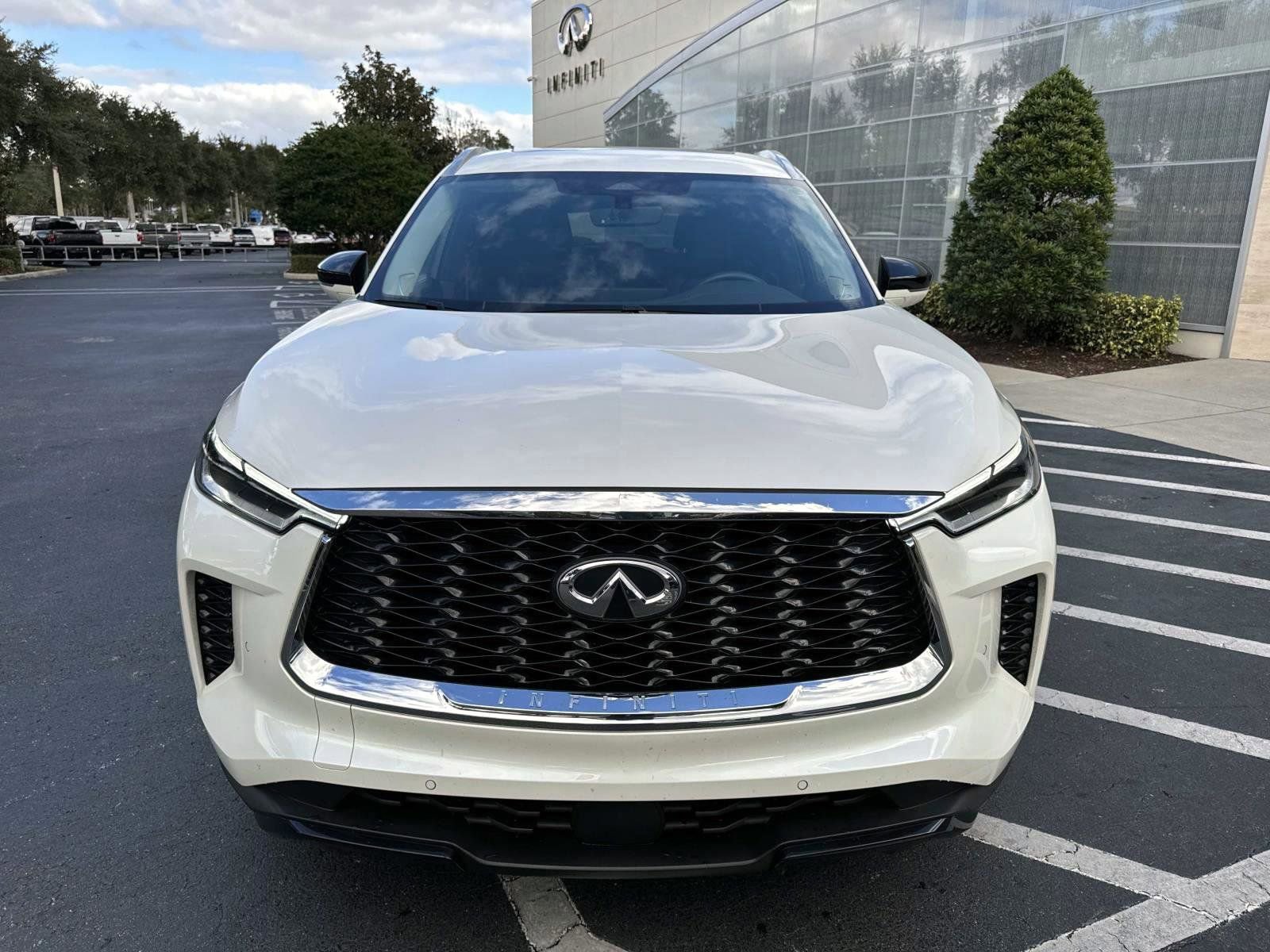 Used 2025 INFINITI QX60 Luxe image 6