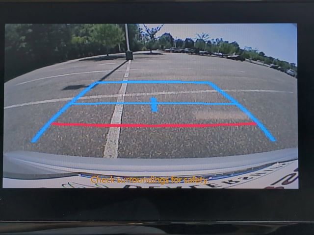 Used 2025 Toyota Corolla LE w/ Convenience Package image 19