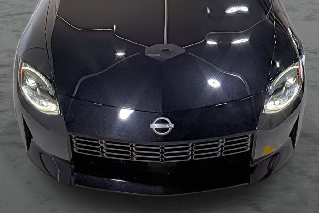 New 2025 Nissan Z Performance w/ Floor Mat Package RWD image 16