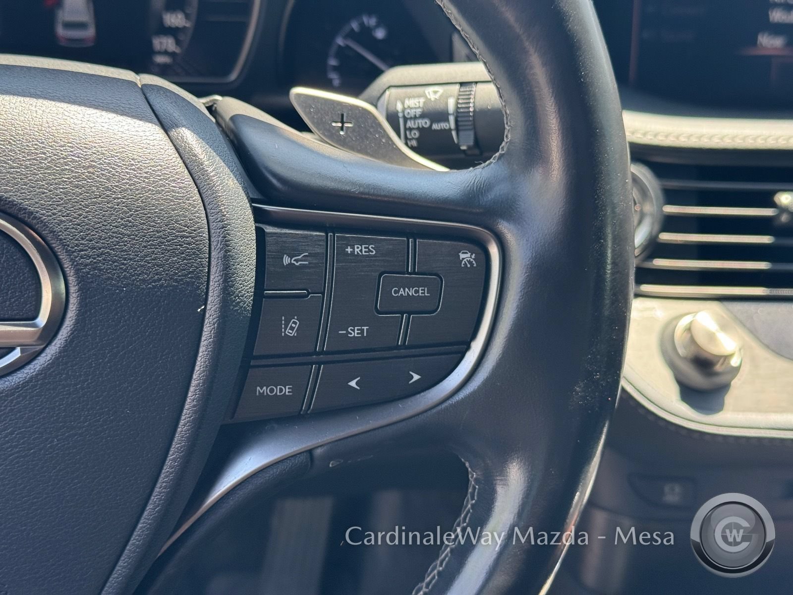 Used 2019 Lexus LS 500 w/ Accessory Package (Z1) RWD image 19
