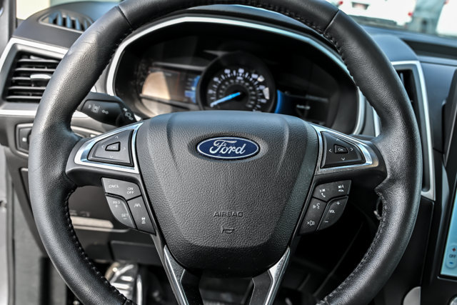 Used 2021 Ford Edge SEL w/ Cargo Accessory Package AWD/4WD image 19