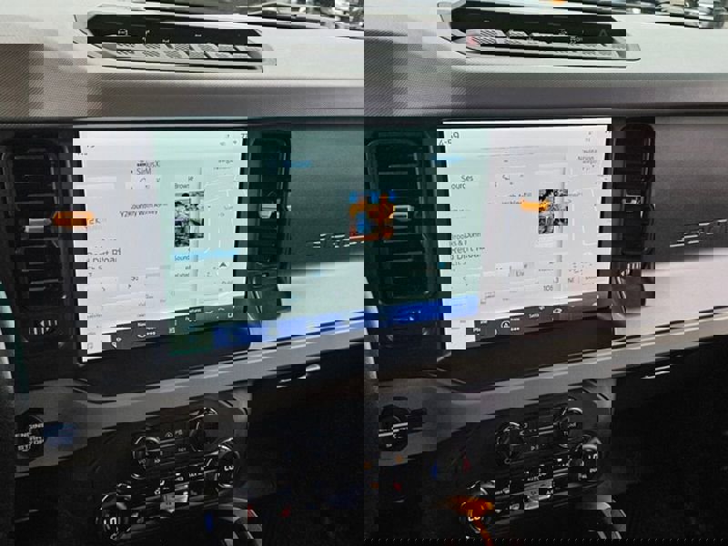 Used 2023 Ford Bronco Badlands image 21