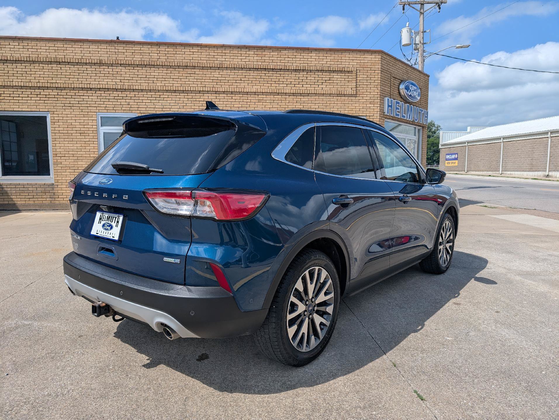 Used 2020 Ford Escape Titanium AWD/4WD image 6