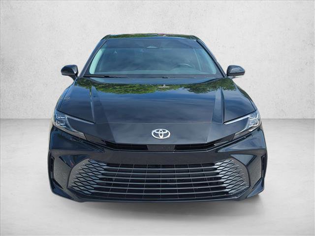Used 2026 Toyota Camry XLE FWD image 2