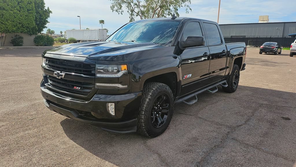 Used 2018 Chevrolet Silverado 1500 LTZ Z71 w/ LTZ Plus Package AWD/4WD image 4