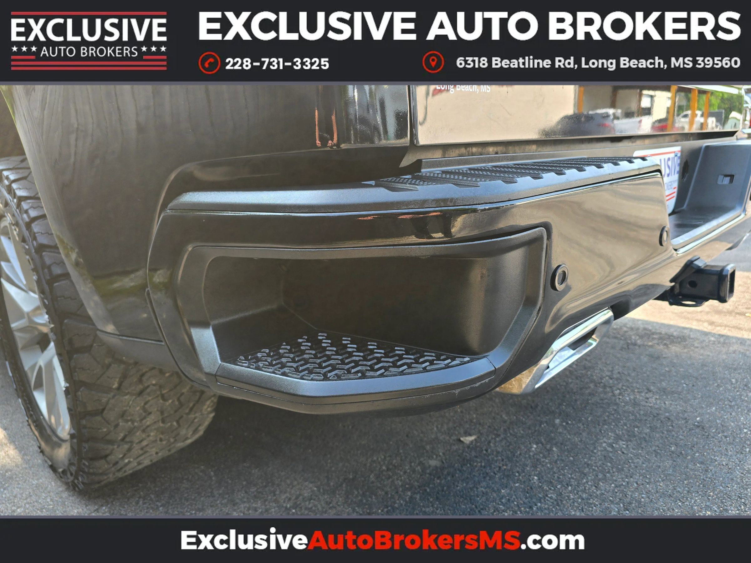 Used 2022 Chevrolet Silverado 1500 High Country w/ Technology Package image 39