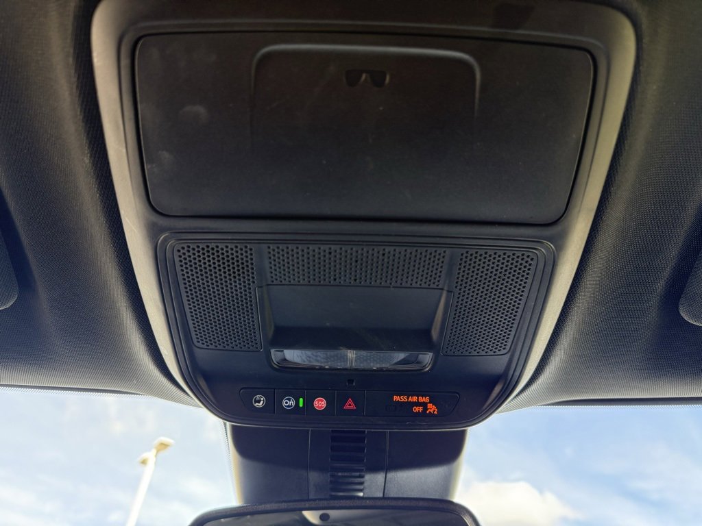 Used 2024 GMC Acadia Elevation image 48