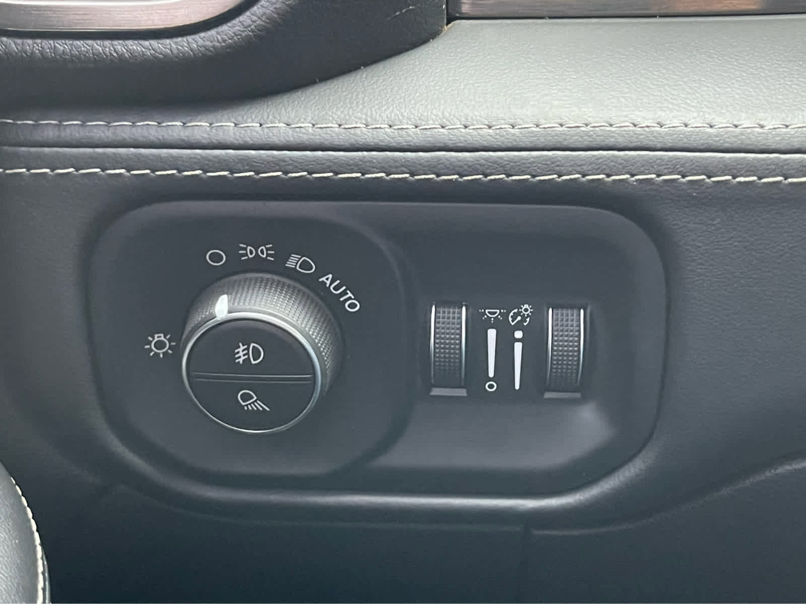 Used 2021 RAM 2500 Limited image 20