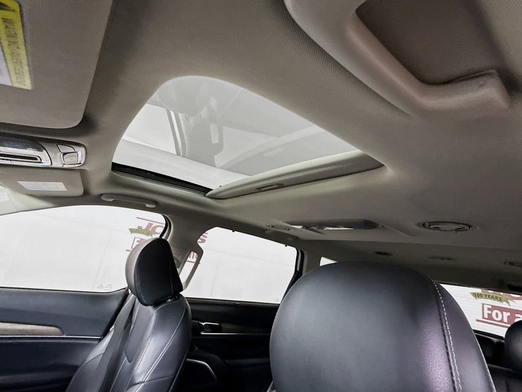 Used 2022 Kia Telluride EX w/ EX Premium Package image 11