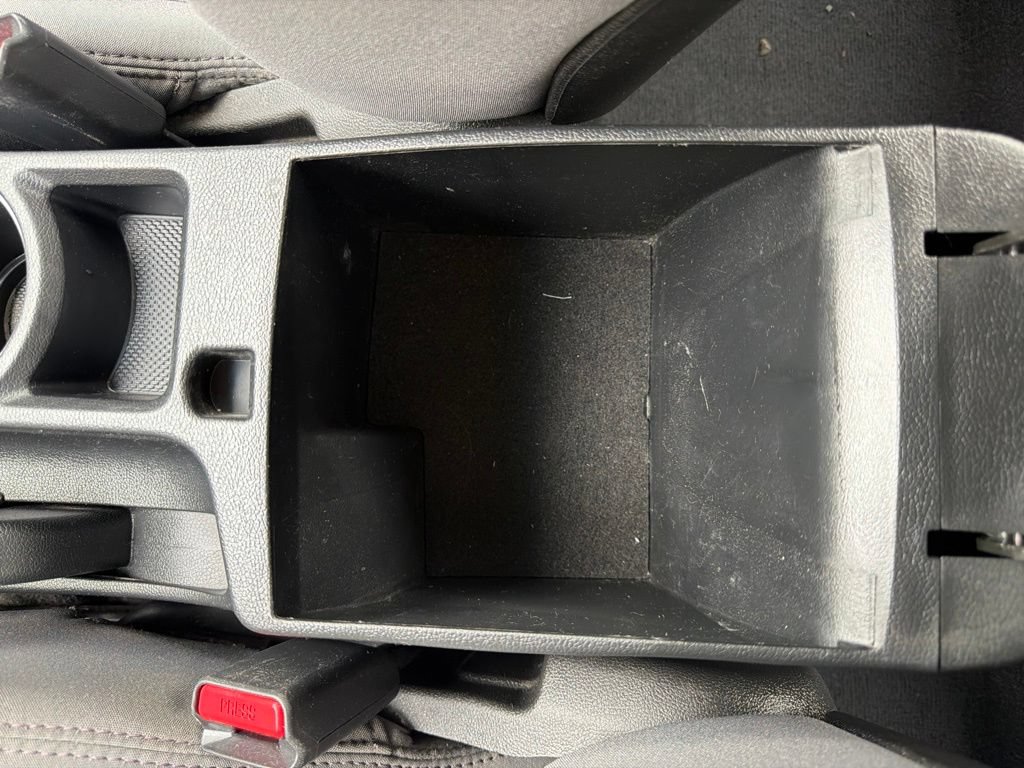 Used 2015 Hyundai Elantra SE w/ Option Group 02 FWD image 23