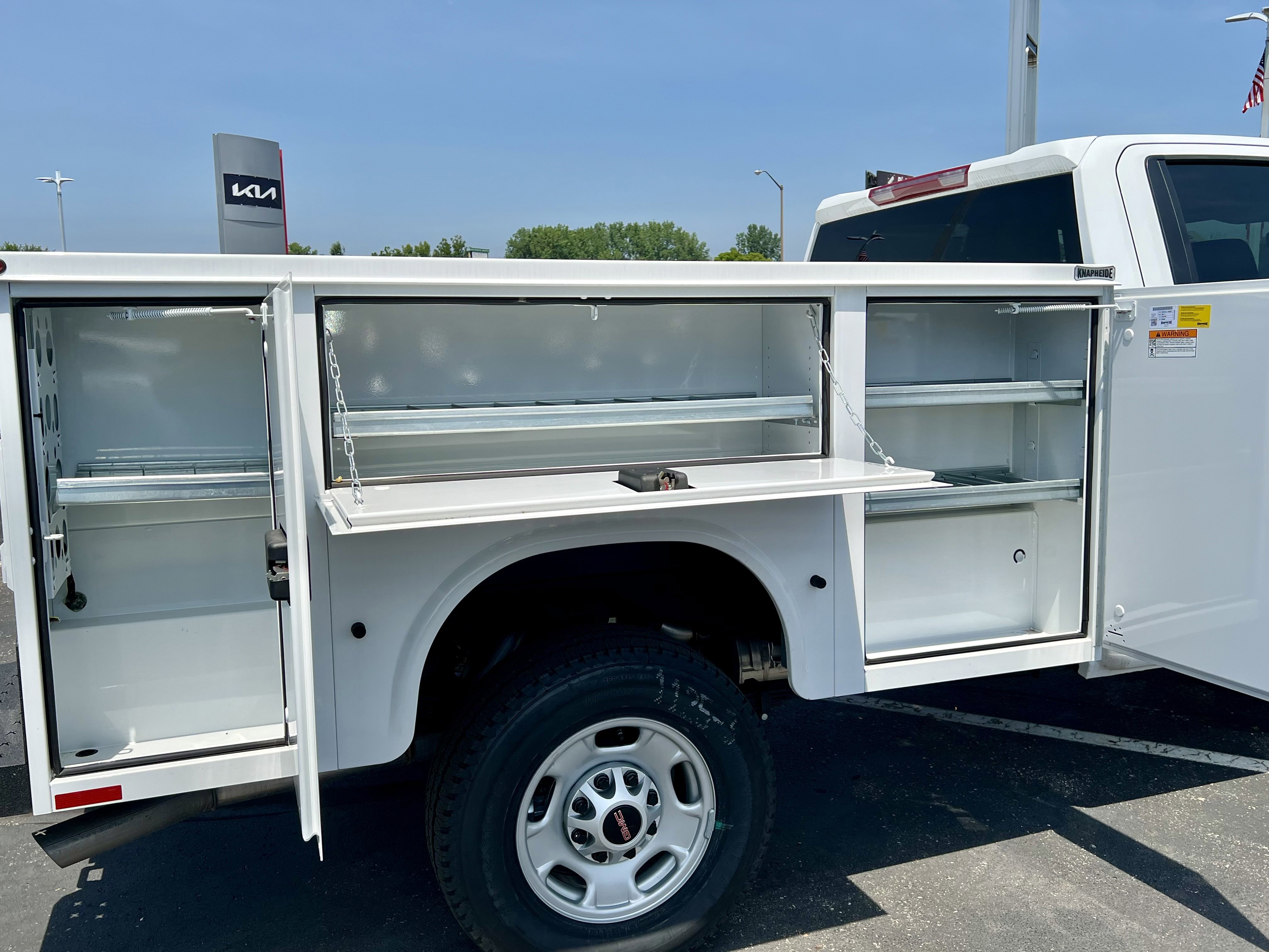 New 2025 GMC Sierra 2500 Pro w/ Convenience Package image 32