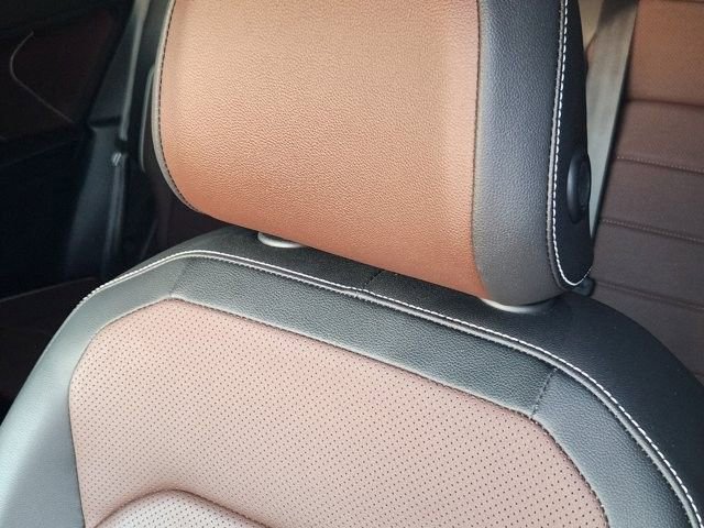 Used 2022 Volkswagen Tiguan SEL R-Line image 23