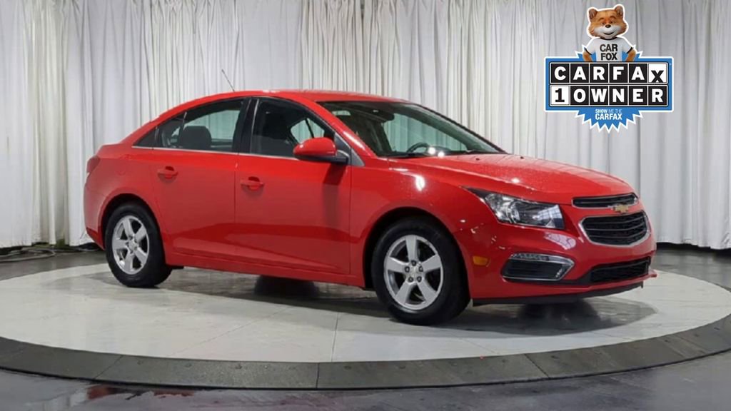 Used 2016 Chevrolet Cruze LT FWD image 2