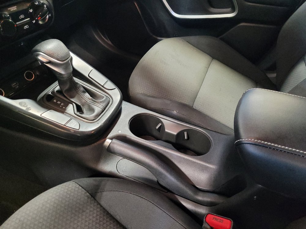 Used 2020 Kia Soul LX FWD image 26