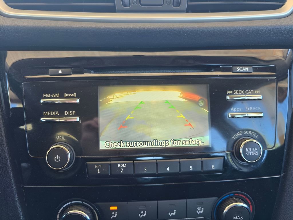 Used 2016 Nissan Rogue S image 15