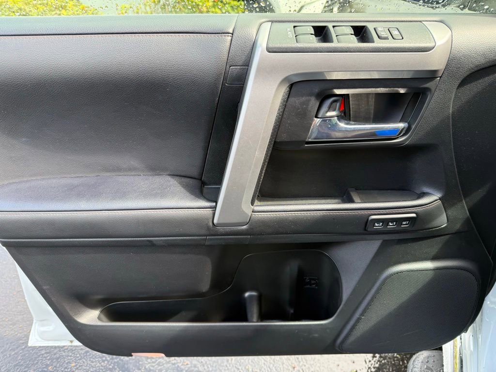 Used 2023 Toyota 4Runner Limited AWD/4WD image 15