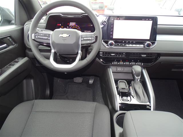 Used 2024 Chevrolet Colorado LT w/ LT Convenience Package image 8