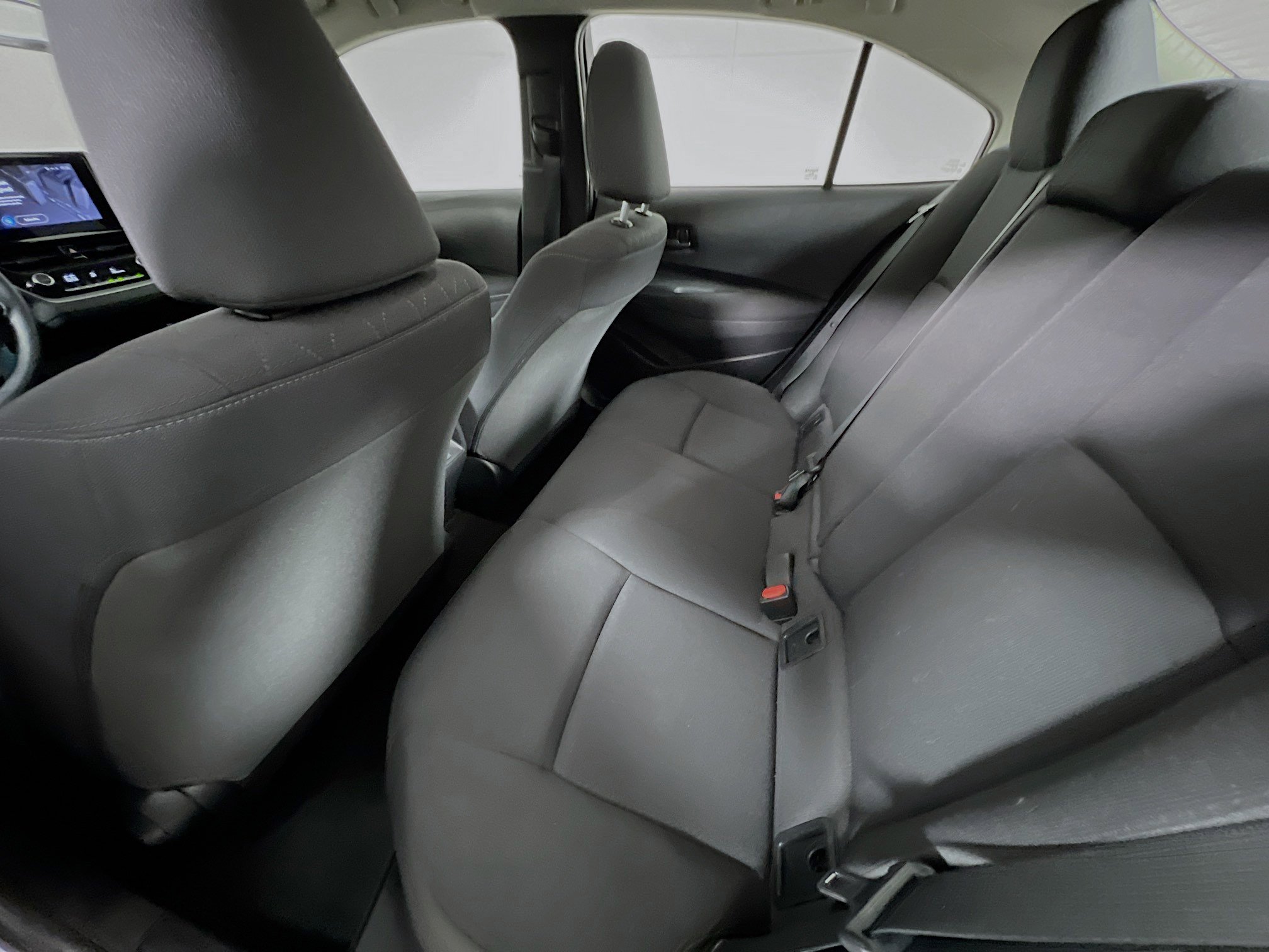 Used 2024 Toyota Corolla LE image 28