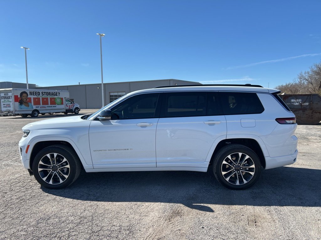 Used 2025 Jeep Grand Cherokee L Overland w/ Luxury Tech Group IV image 9