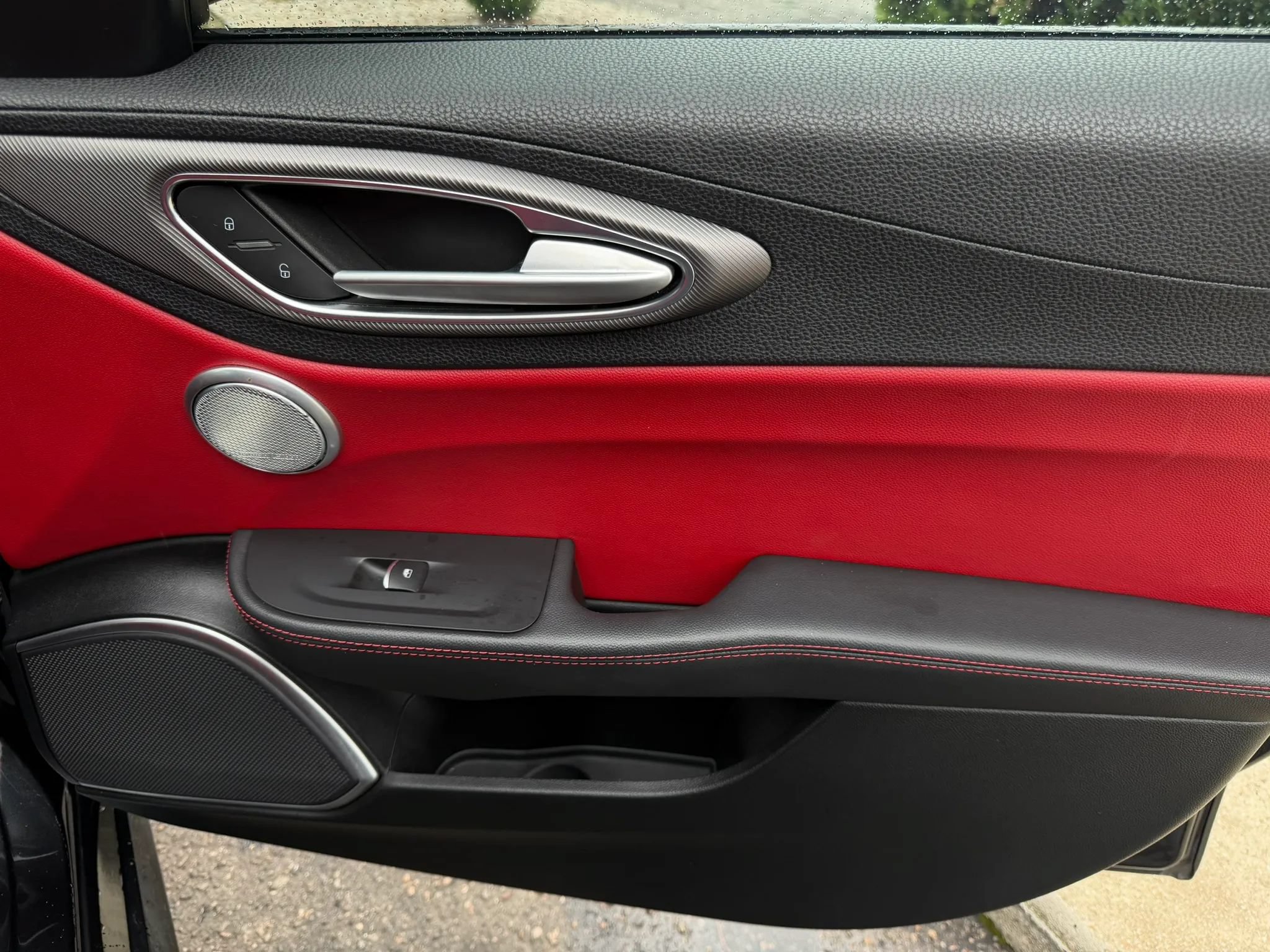 Used 2020 Alfa Romeo Giulia Ti Sport RWD image 8