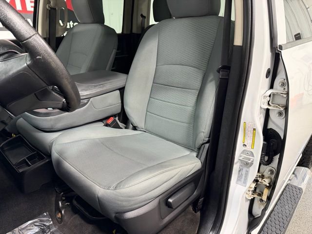 Used 2017 RAM 2500 Tradesman w/ Chrome Appearance Group AWD/4WD image 17