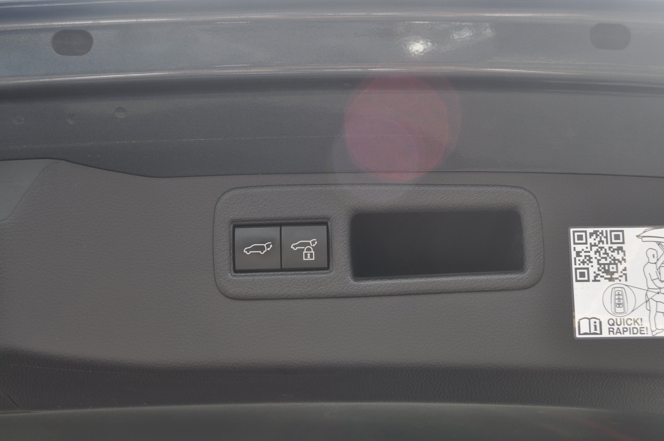 Used 2024 Toyota Venza LE AWD/4WD image 11