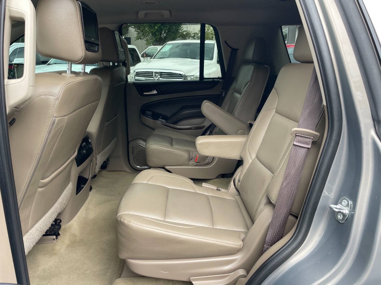 Used 2018 Chevrolet Tahoe LT w/ Max Trailering Package RWD image 18