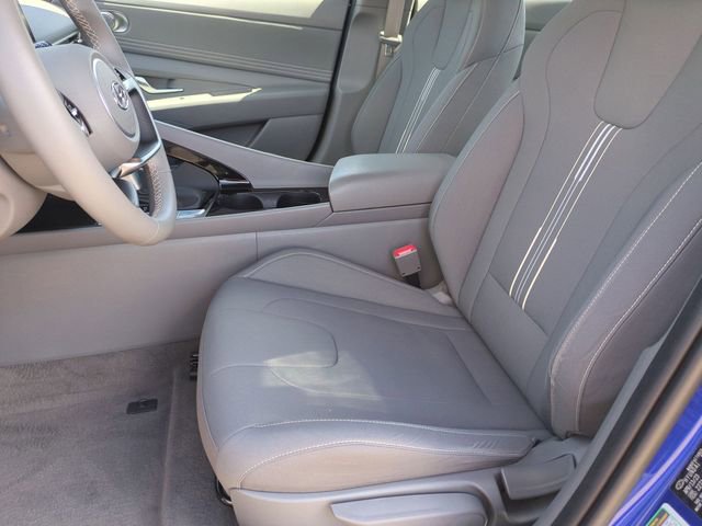 Certified 2023 Hyundai Elantra SEL w/ Convenience Package image 12