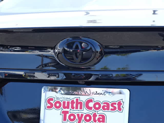Certified 2023 Toyota Camry SE FWD image 9