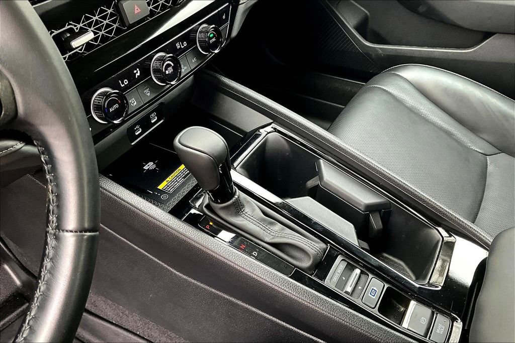 Used 2025 Honda Accord EX-L image 17