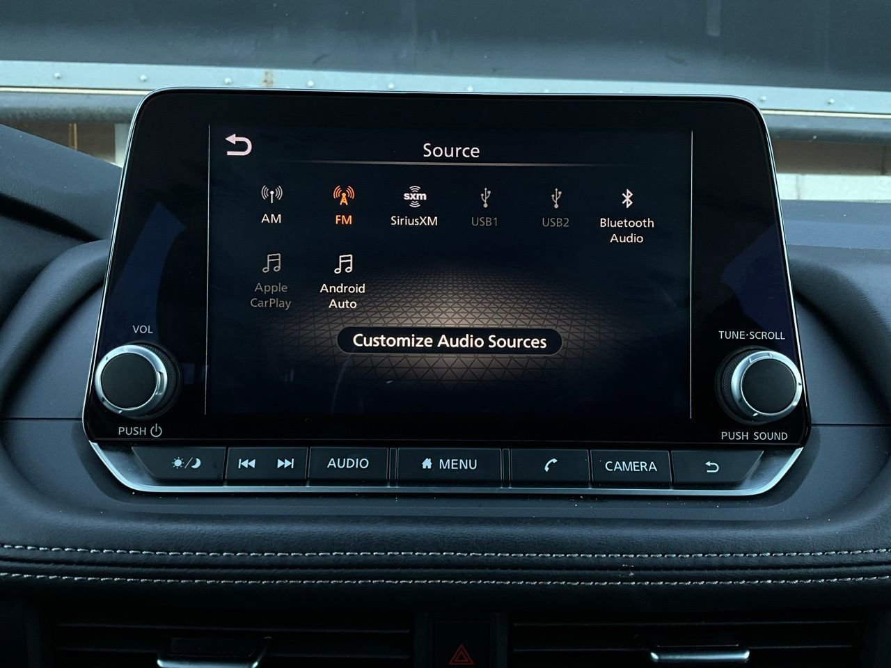 Used 2025 Nissan Rogue SV image 30