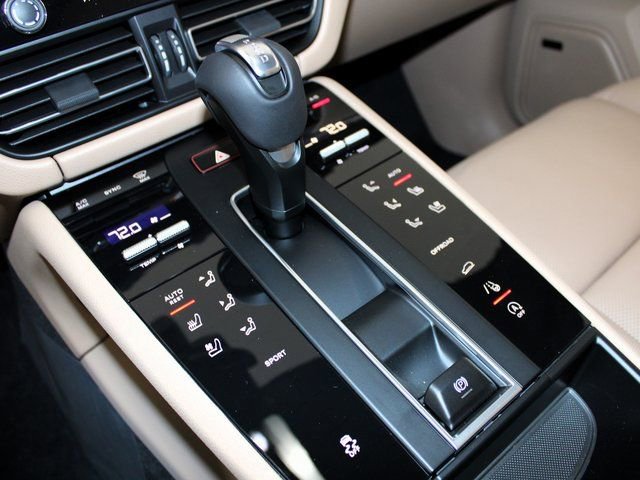 New 2026 Porsche Macan image 14