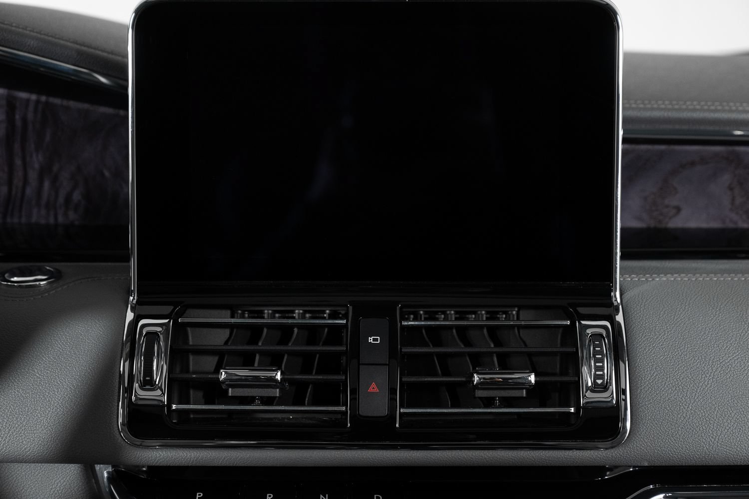 Used 2021 Lincoln Navigator Reserve w/ Cargo Convenience Package AWD/4WD image 38