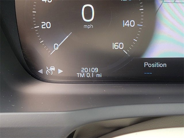 Used 2022 Volvo XC90 T5 Momentum w/ Climate Package image 32