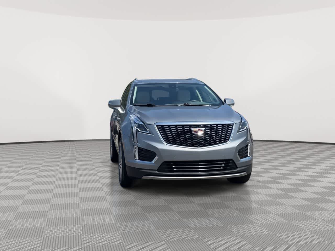 Certified 2024 Cadillac XT5 Premium Luxury AWD/4WD image 3