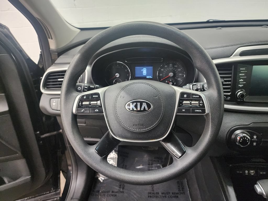 Used 2020 Kia Sorento LX FWD image 13