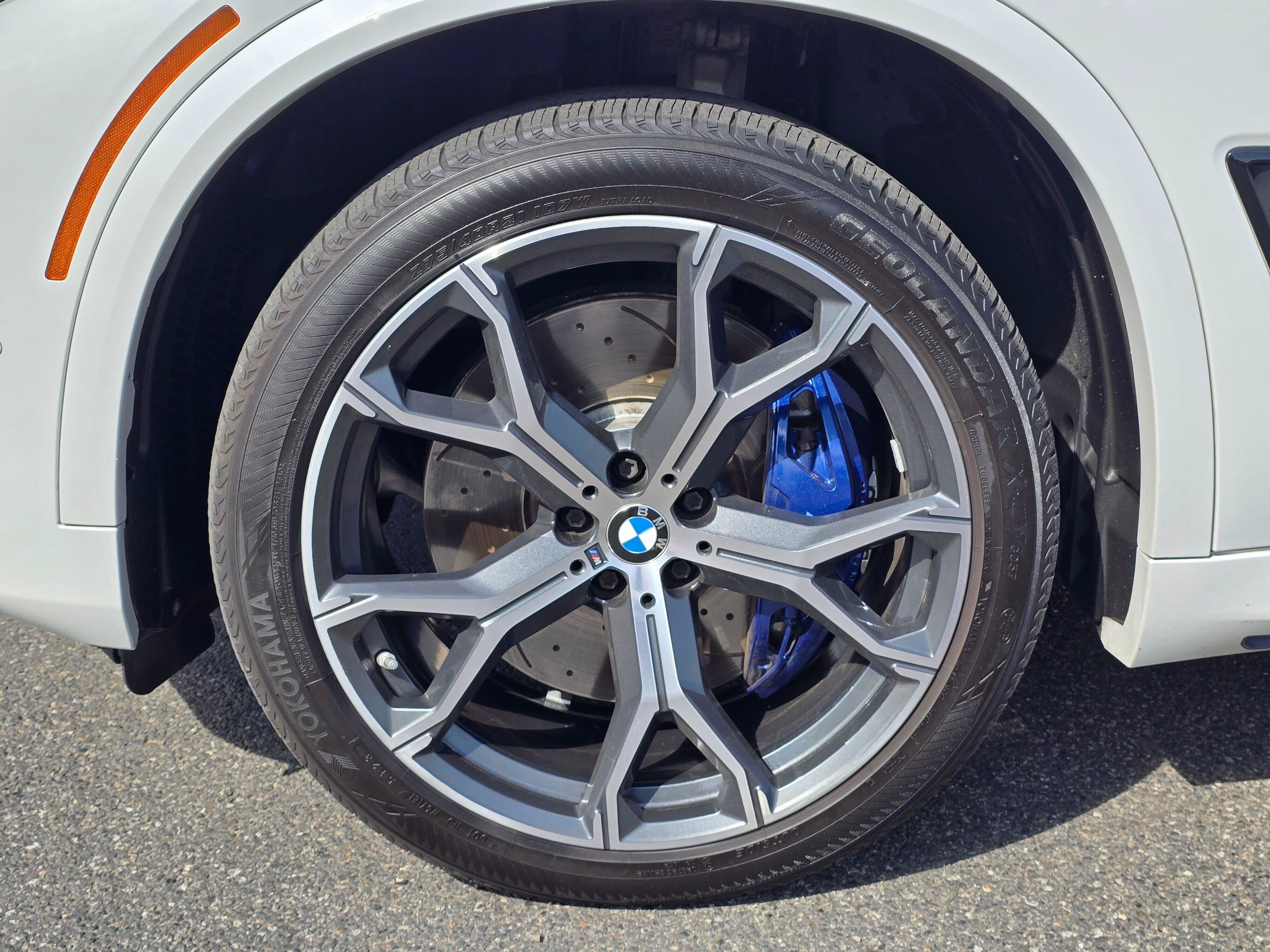 Used 2019 BMW X5 xDrive40i w/ M Sport Package AWD/4WD image 8