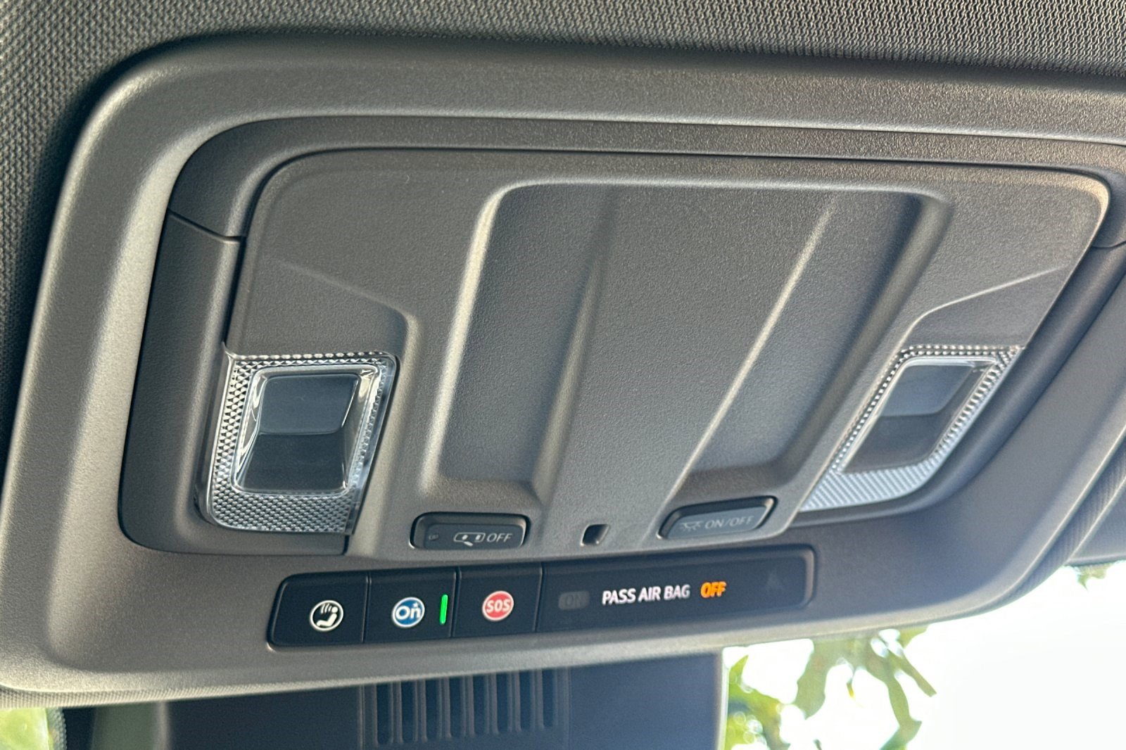 Used 2022 Chevrolet Silverado 1500 Custom Trail Boss w/ LPO, Dark Essentials Package image 21