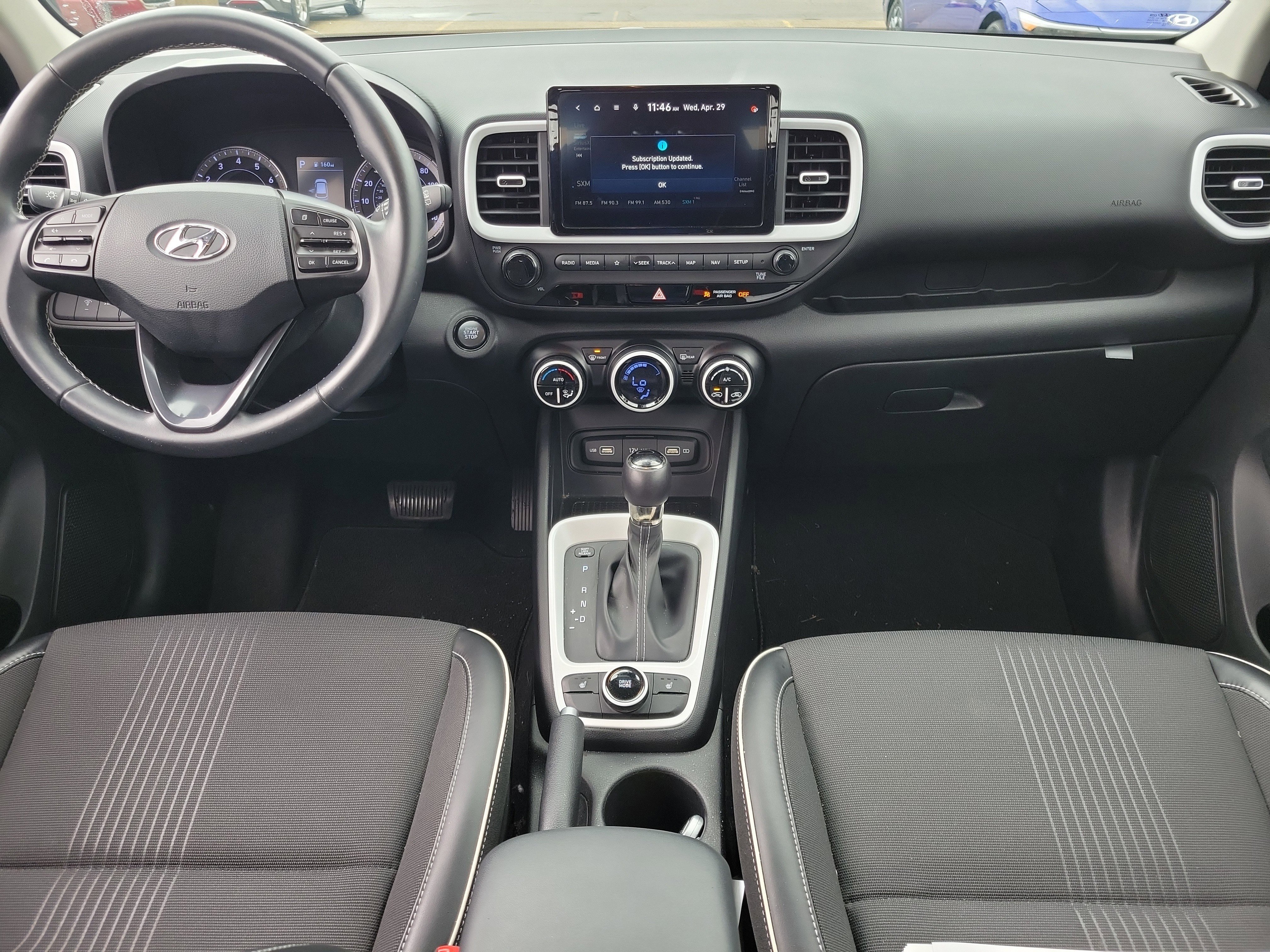 Used 2022 Hyundai Venue Limited FWD image 14