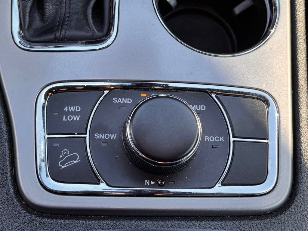 Used 2022 Jeep Grand Cherokee Limited AWD/4WD image 20